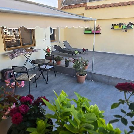 Saranda Beach Apartment Экстерьер фото