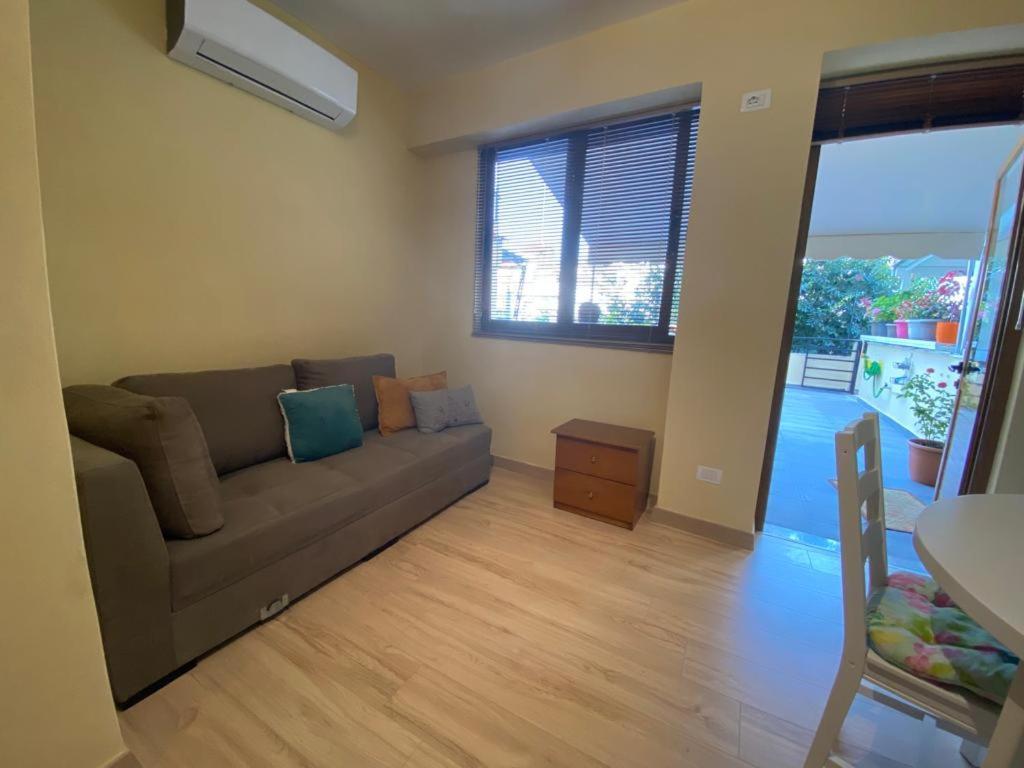 Saranda Beach Apartment Экстерьер фото