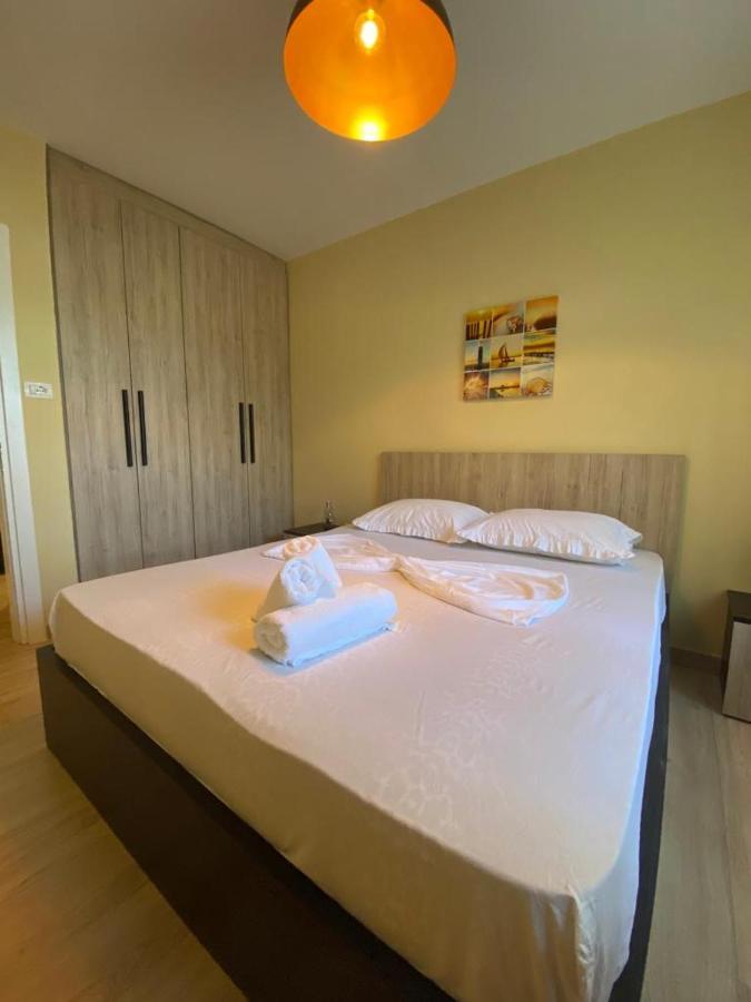 Saranda Beach Apartment Экстерьер фото