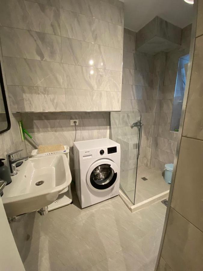 Saranda Beach Apartment Экстерьер фото