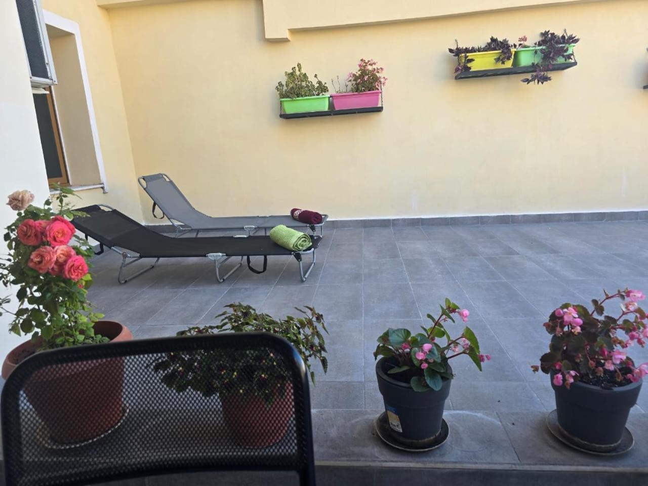 Saranda Beach Apartment Экстерьер фото